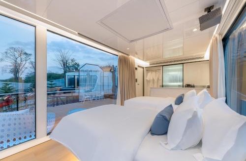 Khanong Phra Hotel | Air Space Camp Khao Yai
