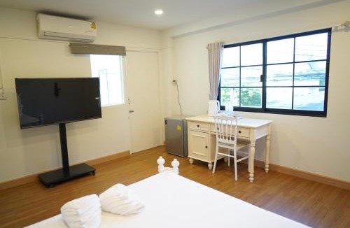 Samsen Nok Hotel | RQ Opsian Ratchada Service Apartments