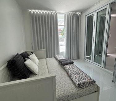 Ang Sila House | Whitebeach Cottage