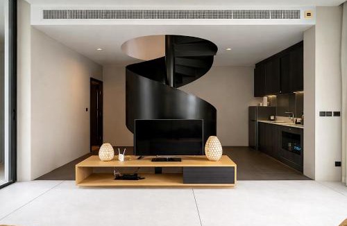 Bang Sare Villa | Modern 2BR Private Pool Villa Near Beach Pattaya