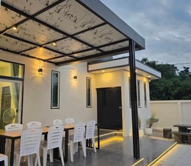 Sattahip Villa | 65 Poolvilla