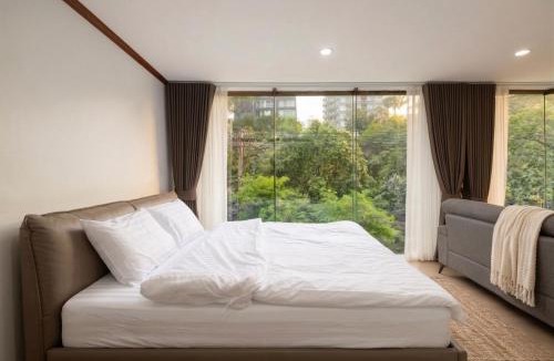 Khlong Tan Villa | Luxury 4BR 250 sqm 5 min to BTS Sukhumvit 26
