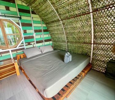 Bang Bao Bay Resort | Cliff Cottage