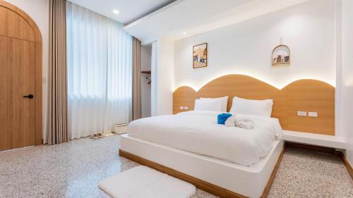 Central Pattaya Villa | Downtown Oasis 芭提雅市中心独栋泳池别墅 A 5卧6卫 KTV BBQ 芭提雅海滩步行街500m