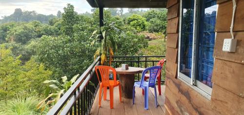 Ban Lung Hostel | Banlung Mountain View Treks & Tours
