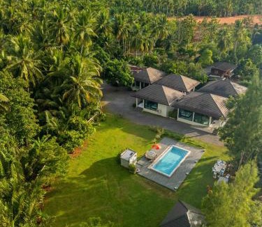 Ban Pa Yang Villa | Suan Son Villa Koh Sa Nher สวนสนธิ์วิลล่า เกาะเสนอ SHA