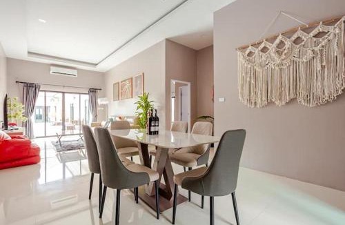 Huai Yai Villa | Exclusive 11-Bedroom Party Villa with Private Pool -11卧 私人大型泳池花园别墅
