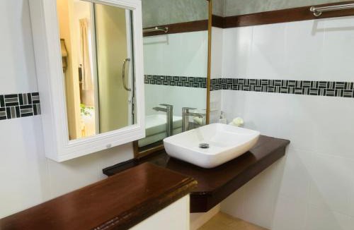 Taling Ngam Villa | Silent Palm Samui