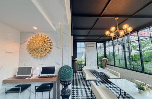 Mueang Samut Prakan District Hotel | Marigold Sukhumvit - Free Shuttle to BTS Bearing Station