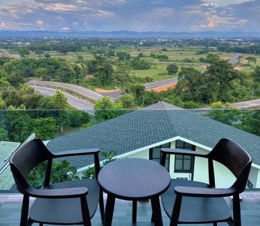 Nan Hotel | โรงแรมม่านฟ้า