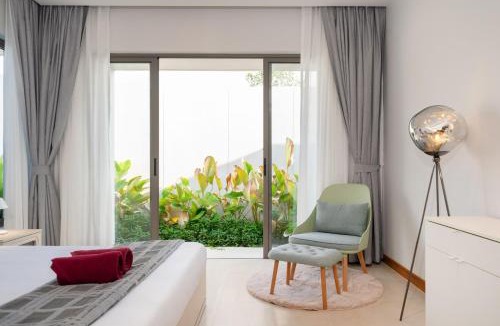 Bang Tao Villa | Thai-Balinese Pool Villa Anchan Indigo16