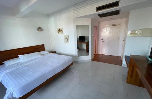 Kata Resort | Bougainvillea Terrace House