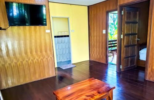 Nong Chaeng House | AC, Wood cabin with swimming pool & gym access