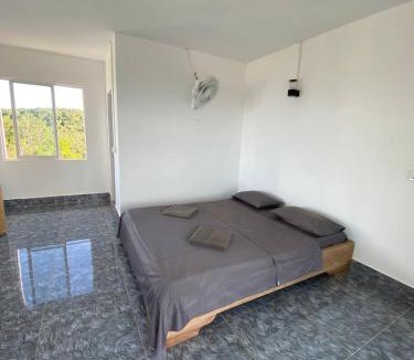 Koh Rong Sanloem House | Big Head Bungalows