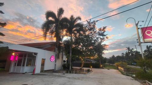 Nakhon Si Thammarat Hotel | P2 by Passion : พีทู รีสอร์ต วังรัก