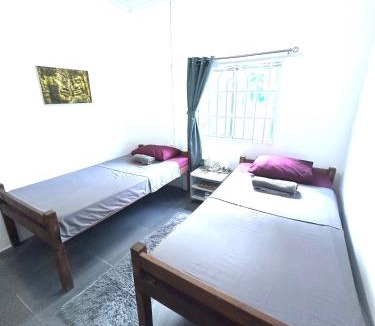 Koh Rong Sanloem House | AaRicks 21 Guesthouse