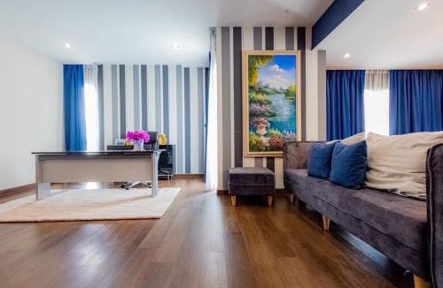 San Phranet Villa | Modern House Uprompt Chiangmai