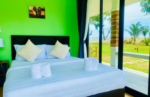 Tha Sala House | Leelavadee Villa Sea Views