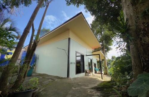 Bai Lan House | Sleep Inn - Lonely Beach