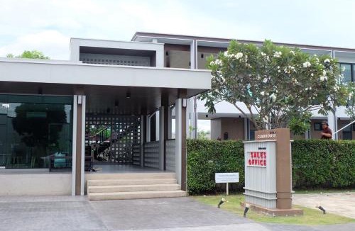 San Sai House | Parsons Place in Chiang Mai!
