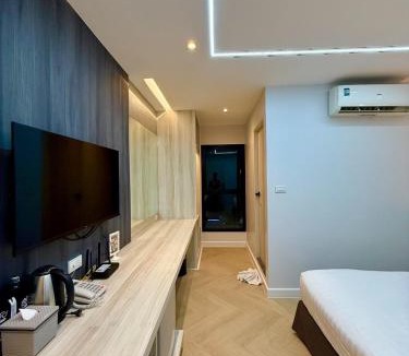 Phasi Charoen Hotel | Bed by Tha-Pra SHA Plus