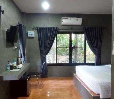 Uthai Thani House | Phawaeng Resort พะแวงรีสอร์ท