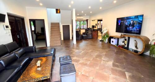 South Pattaya Villa | HIDELAND Luxury Pool Villa Pattaya Walking Street