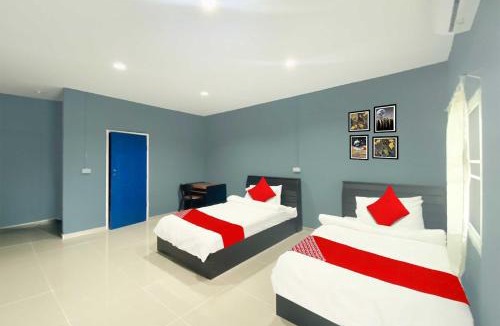 Na Chom Thian Hotel | To The Sea by Belvilla