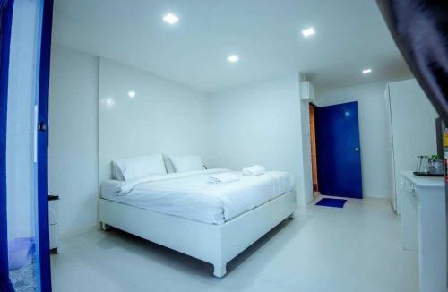 Na Chom Thian Hotel | To The Sea by Belvilla