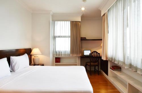 Nonthaburi Hotel | Riverine Place Hotel and Residence