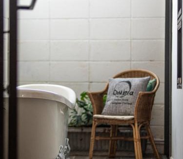 Huay Kaew House | 2BR House with Bathtub near Old City