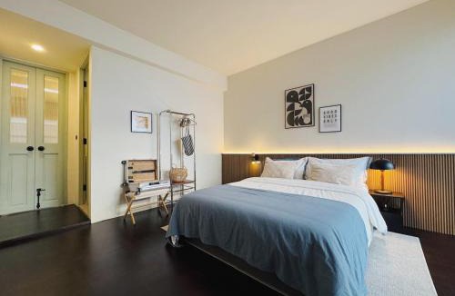 Phaya Thai Villa | Middle Haus 3BR Home Near BTS Ari, Bangkok