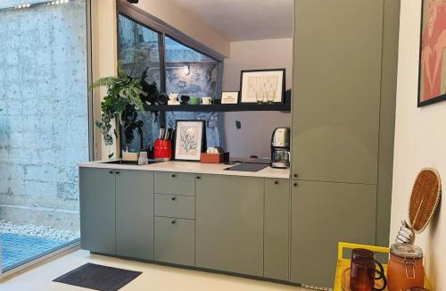 Phaya Thai Villa | Middle Haus 3BR Home Near BTS Ari, Bangkok
