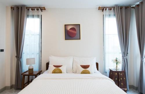 Chang Phueak Villa | Ang Kaew Pool Villa 4BR 5 Min Drive to Nimmanhemin