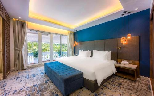 Sihanoukville City Centre Hotel | Queenco Entertainment Resort