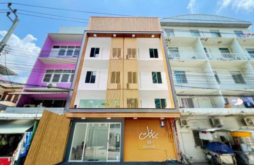 Bang Phlat Hotel | H-Banaat Hotel near Yanhee Hospital