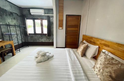 Ko Mook Hotel | Mookboonchu Guesthouse ,Kohmook Trang