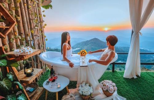 Samoeng Tai House | เหนือดอย แคมป์ปิ้ง (Nuea Doi Camping)