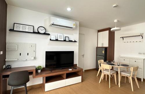 Khlong Toei Nuea Apartment | 6th Avenue Sukhumvit BKK 302 BTS Asoke & Nana MRT Sukhumvit