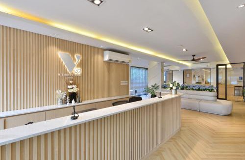Chan Kasem Hotel | V32 Hotel