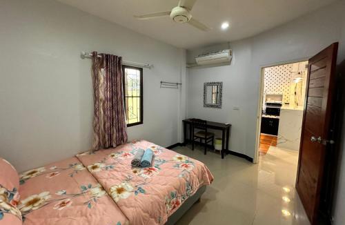 Choeng Thale Villa | 3BR Villa near Boat Avenue Laguna beach