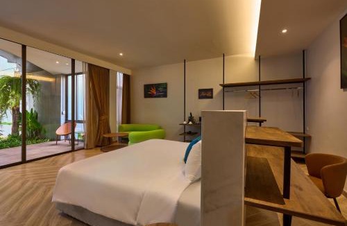 Wat Sam Phraya Hotel | Red Door Samsen Hotel, Bangkok