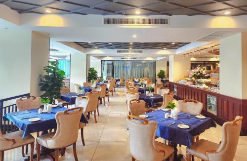 Phnom Penh City Centre Hotel | Poulo Wai Hotel, Trademark Collection by Wyndham