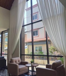 Ratchadaphisek Hotel | โรงแรมเซเว่นรัชดา S7VEN RATCHADA