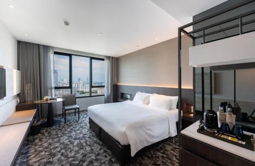 Bang Kra So Hotel | Grand Richmond Stylish Convention Hotel