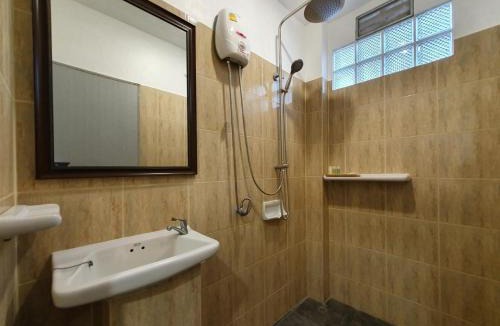 Karon House | Holiday Village And Natural Garden Resort
