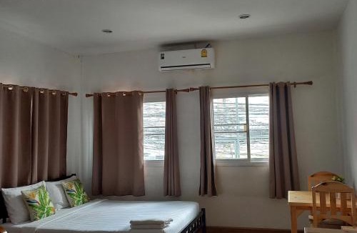 Don Muang Hostel | Happy Hostel