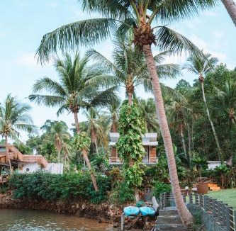 Bang Bao Bay Resort | Resolution Resort