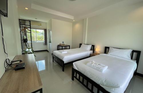 Si Racha House | Ivory House Sriracha