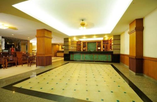 Chana Songkhram Hotel | Rambuttri Village Plaza
